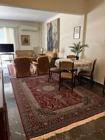 Spacious And Sunny Appartment In Cholargos Афины Экстерьер фото